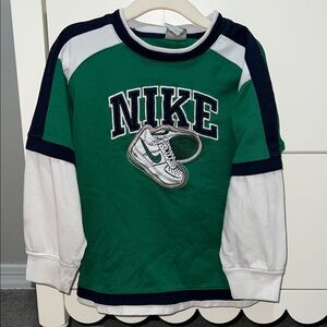 VINTAGE Y2K Nike Embroidered  Green, White, and Black Long Sleeve Tee Air Forces